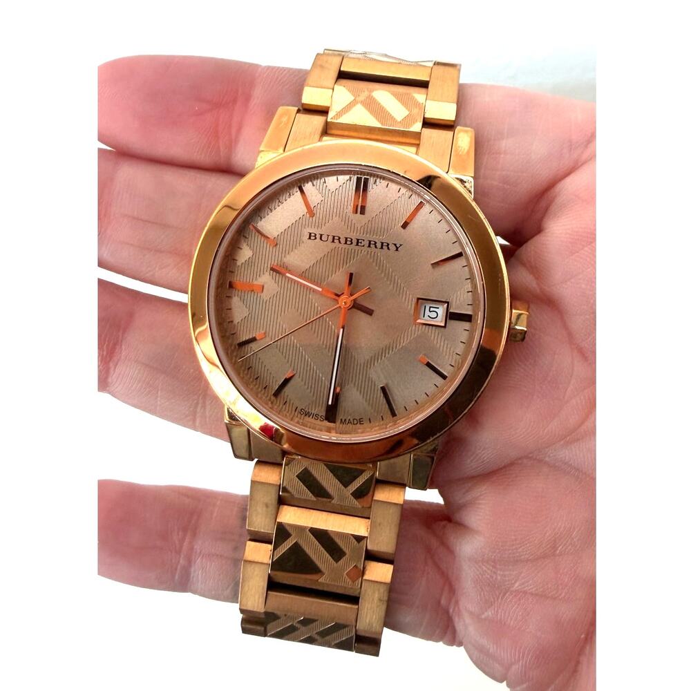Burberry BU9039 Rose Gold Women's Swiss Quartz Watch